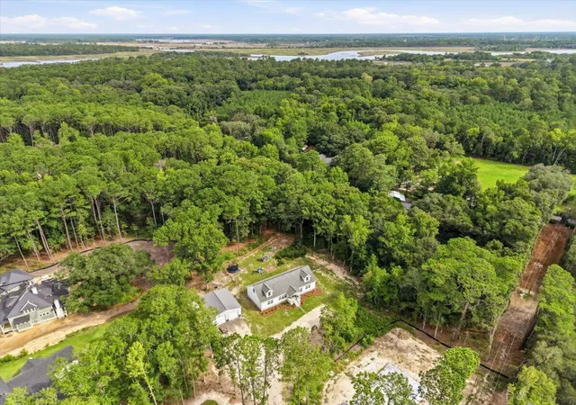 3rd image of 3912 Chisolm Rd, Johns Island, SC 29455 | MLS# 26023797