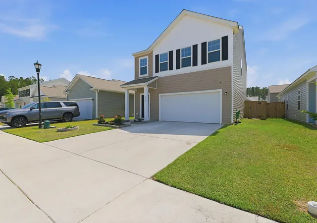 Photo 2 of Single family home for sale at 5012 Ferry Fld Dr, Summerville, SC 29485 | MLS# 26011672 | Listing updated on 2026-09-18