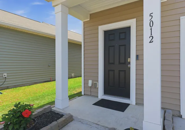 Photo 3 of Single family home for sale at 5012 Ferry Fld Dr, Summerville, SC 29485 | MLS# 26011672 | Listing updated on 2026-09-18