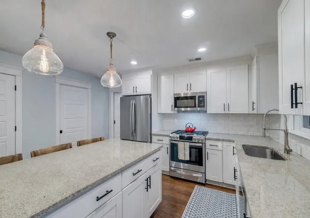Homes for sale in Charleston, SC | 902 Mikell Dr, Charleston, SC 29412 | MLS# 26002843