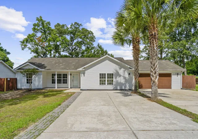 Photo 1 of Sale Pending at 207 Amy Dr, Goose Creek, SC 29445 | MLS# 26015446 | Listing updated on 2026-09-21