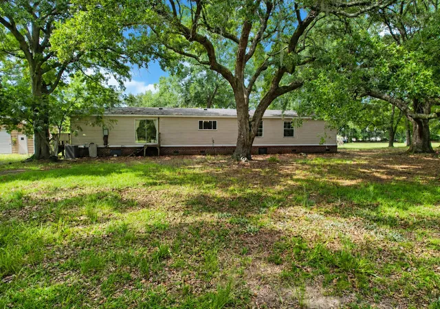 Photo 3 of Manufactured home for sale at 1654 Boyd N Hayes Rd, Johns Island, SC 29455 | MLS# 26022605 | Listing updated on 2026-10-08
