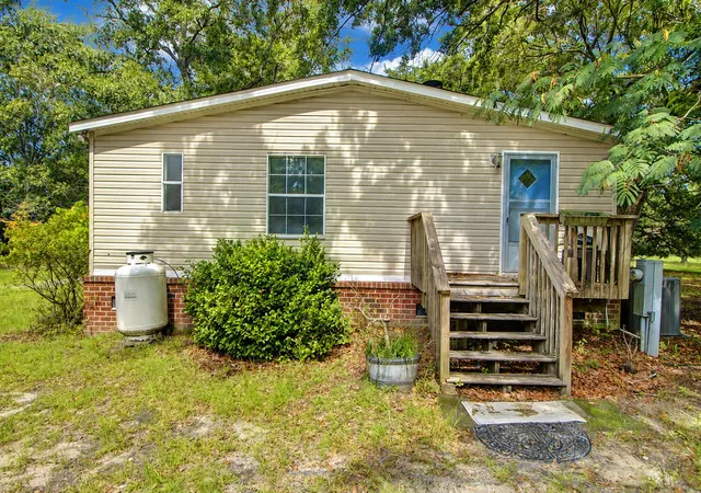 Photo 4 of Manufactured home for sale at 1654 Boyd N Hayes Rd, Johns Island, SC 29455 | MLS# 26022605 | Listing updated on 2026-10-08