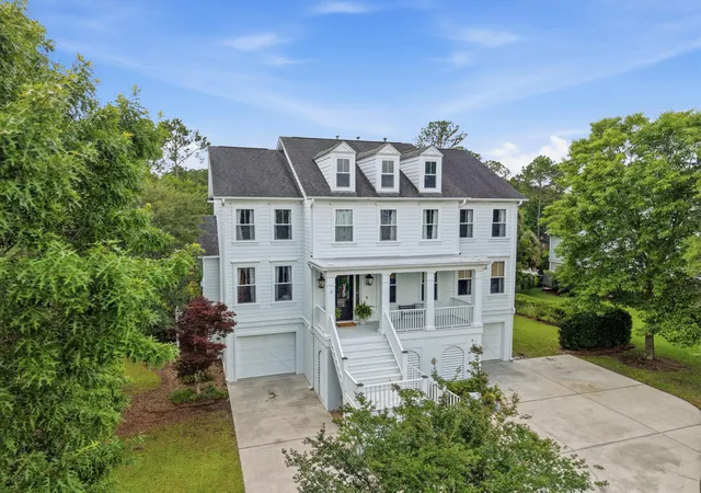 Photo 3 of Single family home for sale at 3048 Riverwood Dr, Mount Pleasant, SC 29466 | MLS# 26023856 | Listing updated on 2026-09-04
