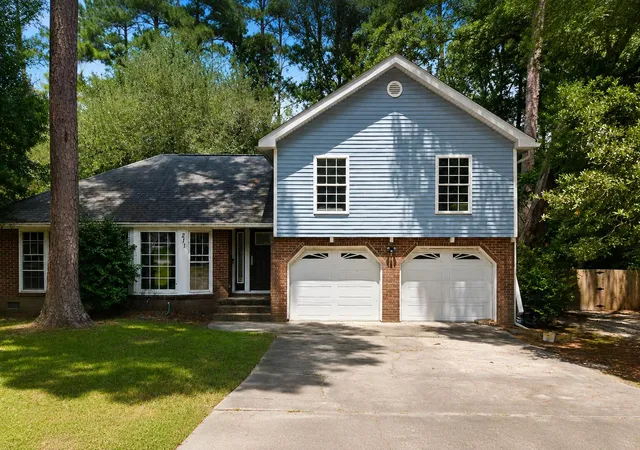1st image of 211 Partridge Cir, Summerville, SC 29485 | MLS# 26022094