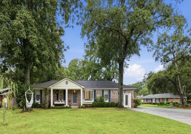 Photo 2 of Single family home for sale at 651 Highwood Cir, Charleston, SC 29412 | MLS# 26022749 | Listing updated on 2026-08-25