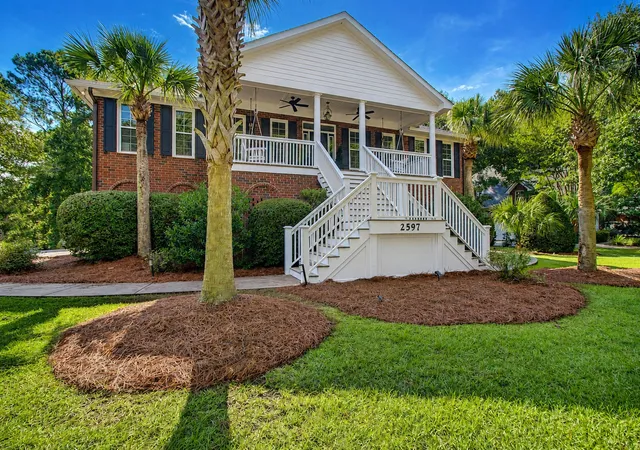 Photo 1 of Single family home for sale at 2597 John Boone Ct, Mount Pleasant, SC 29466 | MLS# 26024490 | Listing updated on 2026-09-14