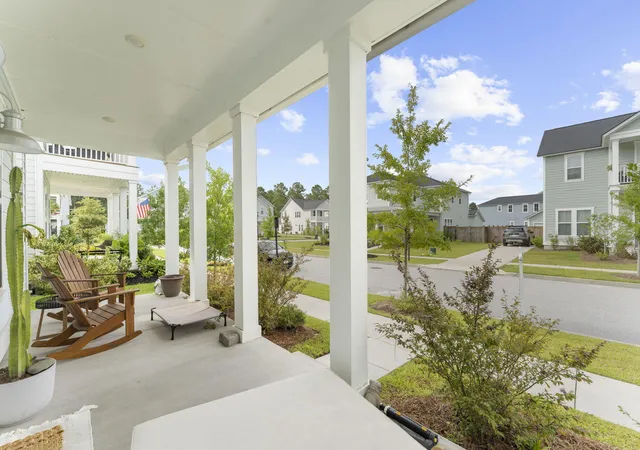 Photo 3 of Single family home for sale at 121 Dixie Iris Way, Summerville, SC 29485 | MLS# 26022193 | Listing updated on 2026-09-12
