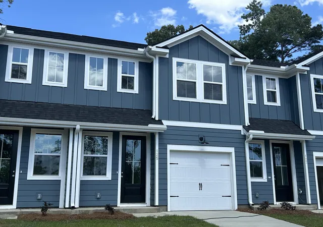 Homes for sale in Summerville, SC | 123 Berry Shoals Dr, Summerville, SC 29485 | MLS# 26011149