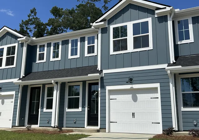 Homes for sale in Summerville, SC | 123 Berry Shoals Dr, Summerville, SC 29485 | MLS# 26011149