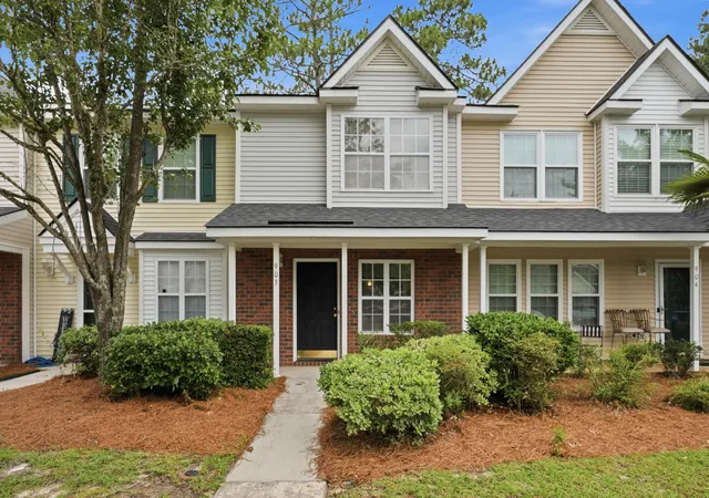1st image of 903 Elm Hall Cir, Summerville, SC 29483 | MLS# 26017791