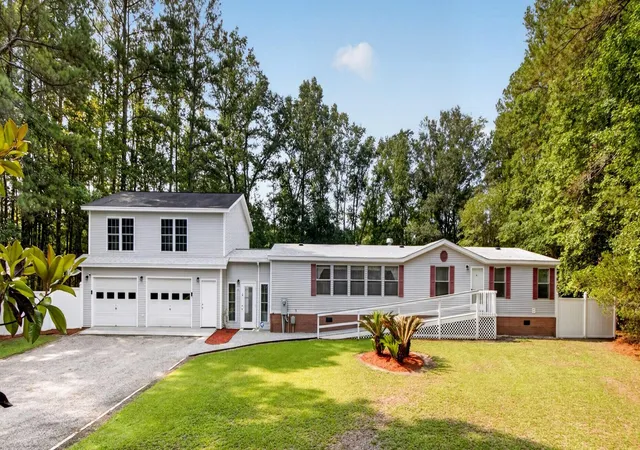 Photo 1 of Manufactured home for sale at 32 Lightsey Quarters Ln, Cottageville, SC 29435 | MLS# 26021597 | Listing updated on 2026-09-01