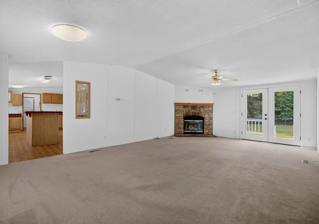 Photo 3 of Manufactured home for sale at 32 Lightsey Quarters Ln, Cottageville, SC 29435 | MLS# 26021597 | Listing updated on 2026-09-01