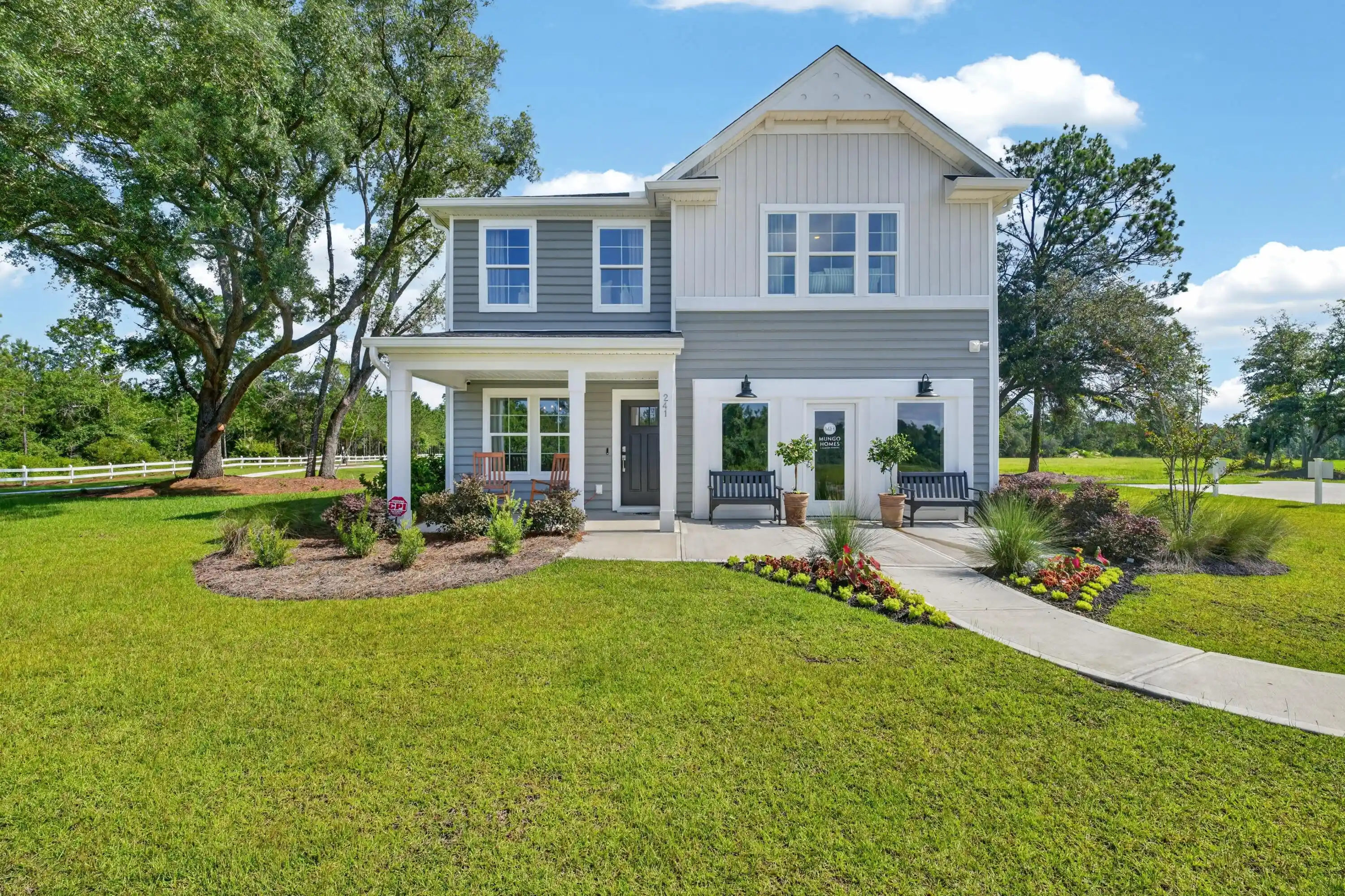 Photo 1 of Single family home for sale at 405 O'leary Cir, Summerville, SC 29483 | MLS# 26028587 | Listing updated on 2026-10-17