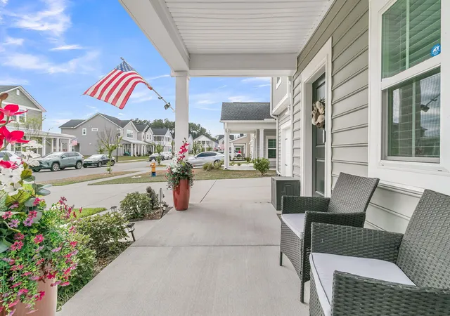 Homes for sale in Summerville, SC | 1125 Spotflower St, Summerville, SC 29485 | MLS# 26012246
