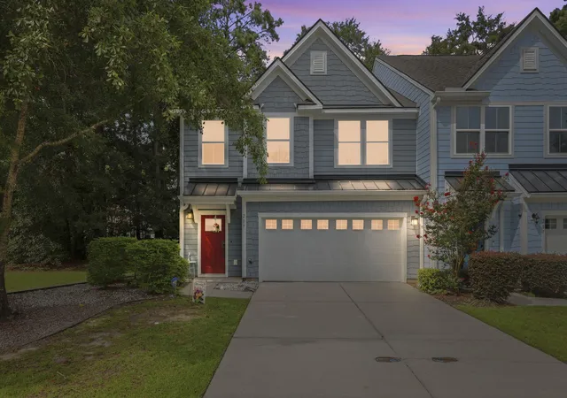Townhouse for sale at 209 Grand Palm Ln, Summerville, SC 29485 | MLS# 26020572
