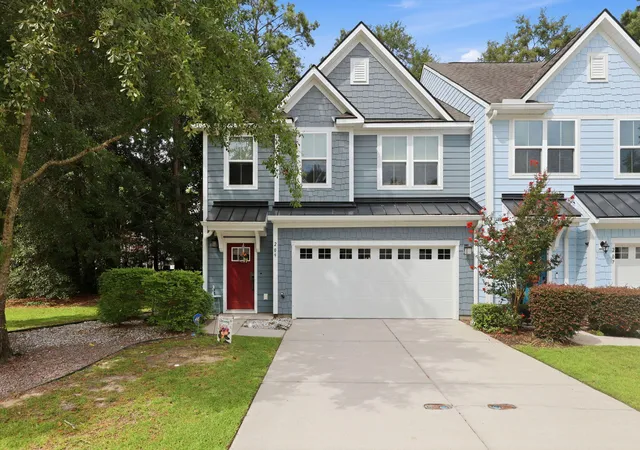 Photo 2 of Townhouse for sale at 209 Grand Palm Ln, Summerville, SC 29485 | MLS# 26020572 | Listing updated on 2026-09-14