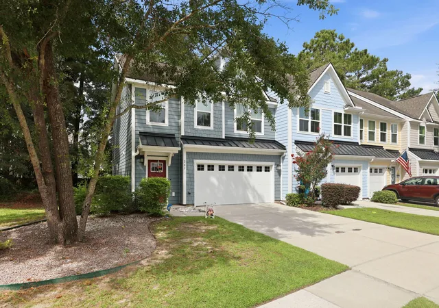 Photo 3 of Townhouse for sale at 209 Grand Palm Ln, Summerville, SC 29485 | MLS# 26020572 | Listing updated on 2026-09-14
