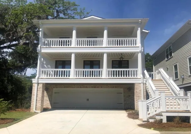 Photo 3 of Single family home for sale at 703 Minton Rd, Charleston, SC 29412 | MLS# 26001576 | Listing updated on 2026-09-08