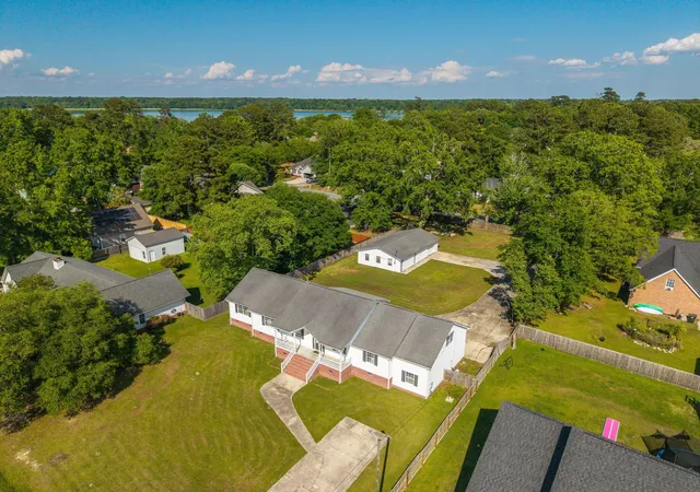 Photo 3 of Single family home for sale at 1004 Magnolia Ln, Moncks Corner, SC 29461 | MLS# 26011428 | Listing updated on 2026-08-17