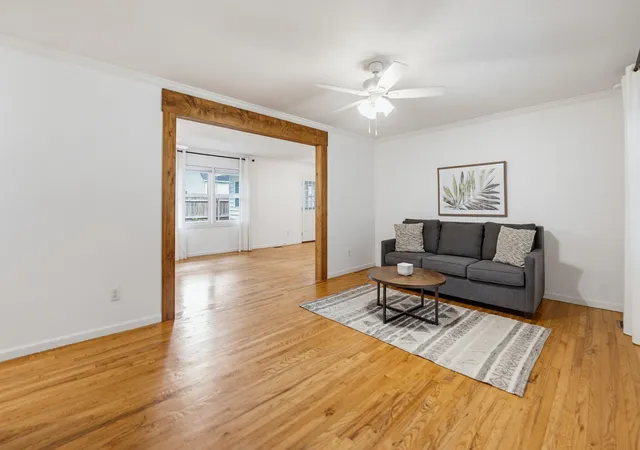 Photo 4 of Single family home for sale at 8 W Miller Dr, Beaufort, SC 29907 | MLS# 26024556 | Listing updated on 2026-09-09