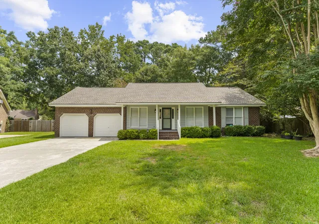 Photo 1 of Single family home for sale at 102 Worlingham Ct, Goose Creek, SC 29445 | MLS# 26024313 | Listing updated on 2026-08-27