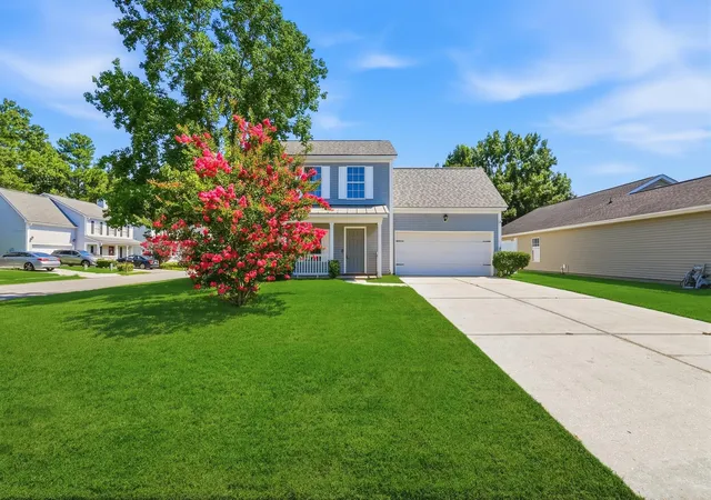 Photo 1 of Single family home for sale at 140 Blue Jasmine Ln, Summerville, SC 29483 | MLS# 26019413 | Listing updated on 2026-10-05