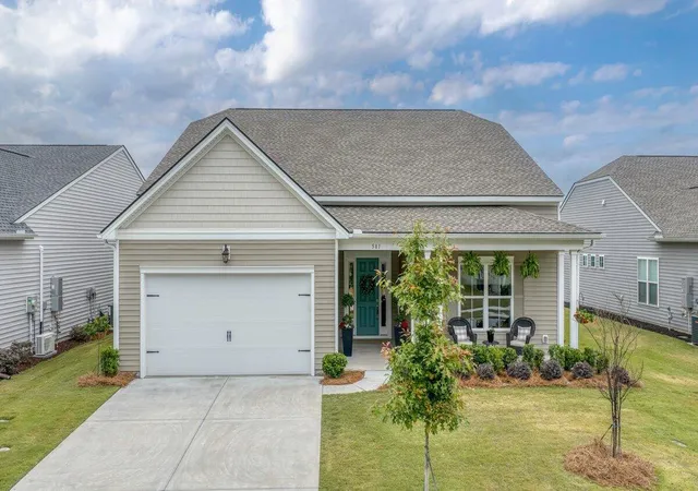 Photo 1 of Single family home for sale at 581 Marsh Cvs Cir, Summerville, SC 29486 | MLS# 26012486 | Listing updated on 2026-08-30