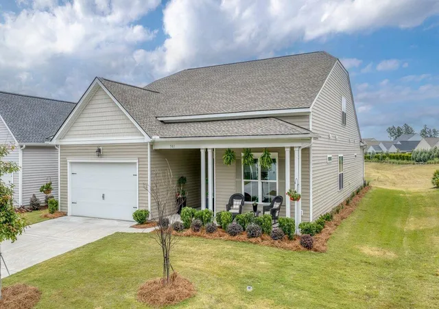Photo 2 of Single family home for sale at 581 Marsh Cvs Cir, Summerville, SC 29486 | MLS# 26012486 | Listing updated on 2026-08-30
