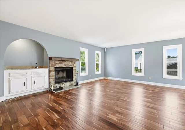 Photo 4 of Single family home for sale at 1082 Stonehenge Dr, Hanahan, SC 29410 | MLS# 26024468 | Listing updated on 2026-09-22