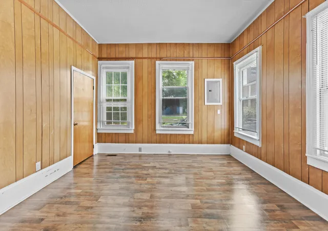 Photo 3 of Single family home for sale at 214 Dutton St, Orangeburg, SC 29115 | MLS# 26020356 | Listing updated on 2026-07-24