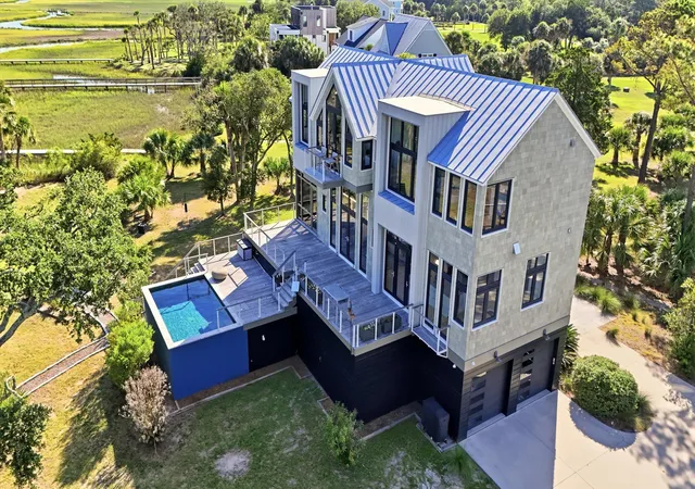 Photo 2 of Single family home for sale at 618 Flowers Dr, Edisto Island, SC 29438 | MLS# 26024054 | Listing updated on 2026-08-25