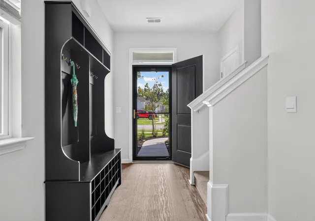 Photo 4 of Single family home for sale at 713 Pepperbush St, Charleston, SC 29414 | MLS# 26021923 | Listing updated on 2026-08-04