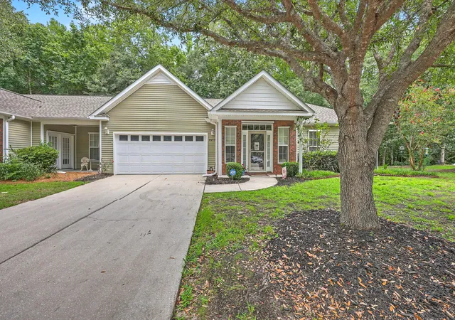 2nd image of 8693 Grassy Oak Trl, North Charleston, SC 29420 | MLS# 26021027