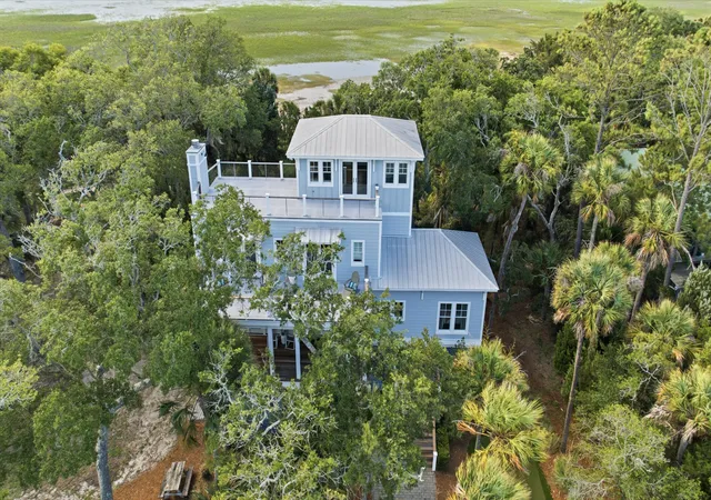 Homes for sale in Isle Of Palms, SC | 3019 Buccaneer Rd, Isle Of Palms, SC 29451 | MLS# 26018571