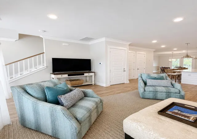 Photo 4 of Sale Pending at 814 Kings Oak Ct #Unit 2, Daniel Island, SC 29492 | MLS# 26018289 | Listing updated on 2026-09-10