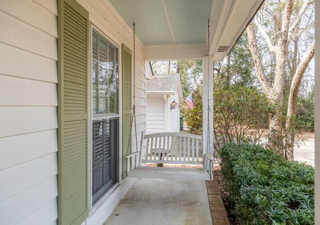 Photo 3 of Single family home for sale at 1055 Grand Concourse St, Charleston, SC 29412 | MLS# 26003300 | Listing updated on 2026-09-10