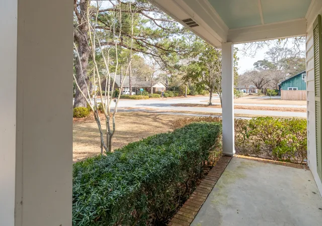 Photo 4 of Single family home for sale at 1055 Grand Concourse St, Charleston, SC 29412 | MLS# 26003300 | Listing updated on 2026-09-10