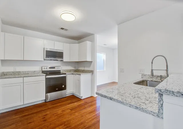 Photo 3 of Single family home for sale at 167 Brittondale Rd, Summerville, SC 29485 | MLS# 26000519 | Listing updated on 2026-08-04