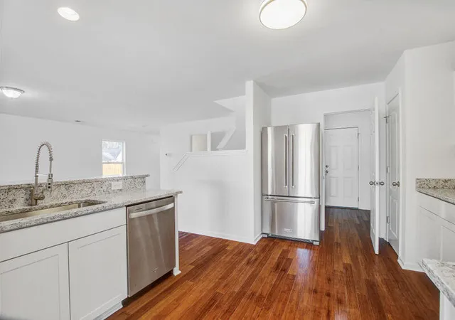 Photo 4 of Single family home for sale at 167 Brittondale Rd, Summerville, SC 29485 | MLS# 26000519 | Listing updated on 2026-08-04