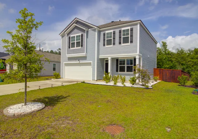 Photo 3 of Single family home for sale at 1033 Peridote Way, Ladson, SC 29456 | MLS# 26018427 | Listing updated on 2026-08-04