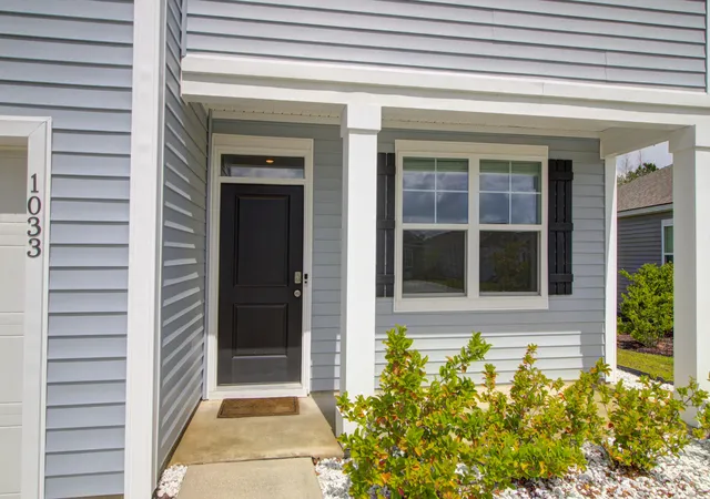 Photo 4 of Single family home for sale at 1033 Peridote Way, Ladson, SC 29456 | MLS# 26018427 | Listing updated on 2026-08-04