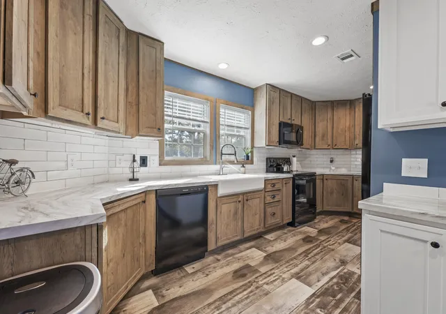 Photo 4 of Manufactured home for sale at 226 Collier Ln, Moncks Corner, SC 29461 | MLS# 25029939 | Listing updated on 2026-08-19