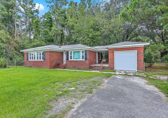 Photo 2 of Single family home for sale at 1482 Bells Hwy, Walterboro, SC 29488 | MLS# 25019468 | Listing updated on 2026-09-18