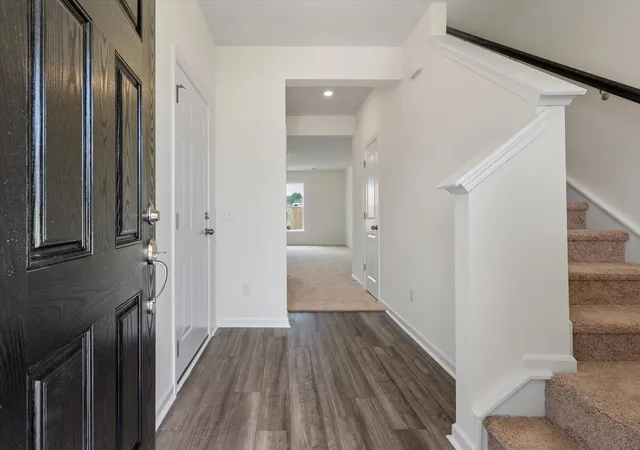 Photo 3 of Single family home for sale at 220 Silk Oak Dr, Moncks Corner, SC 29461 | MLS# 26021714 | Listing updated on 2026-09-19