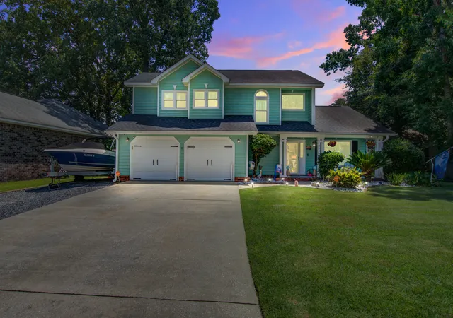 2nd image of 205 Knightsbridge Dr, Charleston, SC 29418 | MLS# 26023842