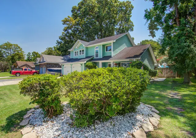 3rd image of 205 Knightsbridge Dr, Charleston, SC 29418 | MLS# 26023842