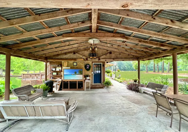 Homes for sale in Saint George, SC | 135 Durr Stables Ln, Saint George, SC 29477 | MLS# 26018150