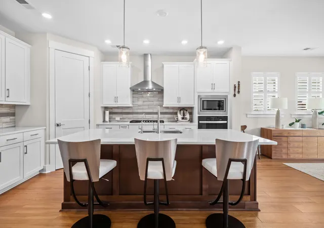 Photo 4 of Single family home for sale at 504 Enclave Ln, Summerville, SC 29486 | MLS# 26023585 | Listing updated on 2026-09-22
