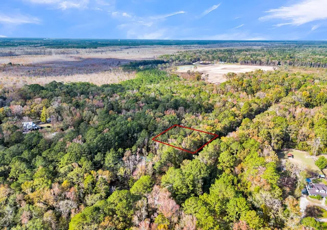2nd image of 107 Weir St, Summerville, SC 29483 | MLS# 26021838